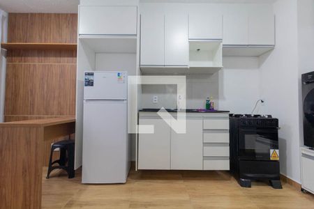Sala, Cozinha e Área de Serviço de apartamento para alugar com 1 quarto, 25m² em Jardim America da Penha, São Paulo