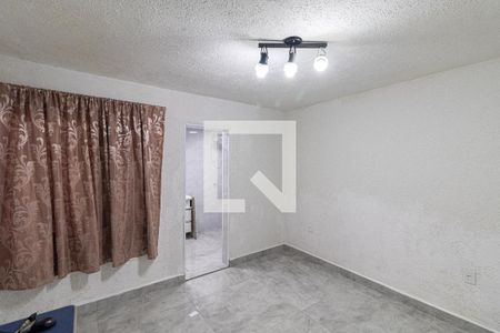 Suíte de casa para alugar com 2 quartos, 80m² em Vila Cisper, São Paulo