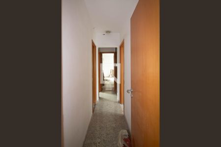 Corredor de apartamento à venda com 4 quartos, 150m² em Vila Rosalia, Guarulhos