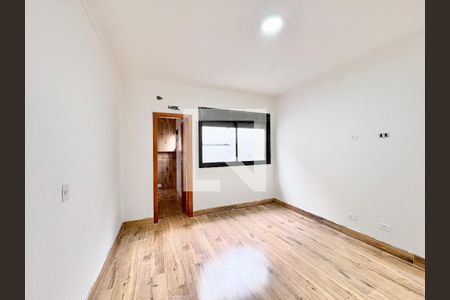 Suíte  de casa à venda com 3 quartos, 140m² em Vila Bonilha, São Paulo