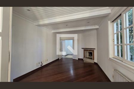 Casa à venda com 4 quartos, 480m² em Tucuruvi, São Paulo