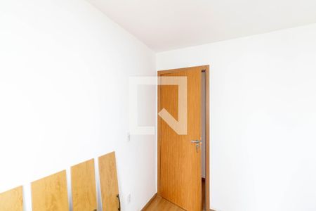 Quarto 1 de apartamento para alugar com 2 quartos, 45m² em Inhoaíba, Rio de Janeiro