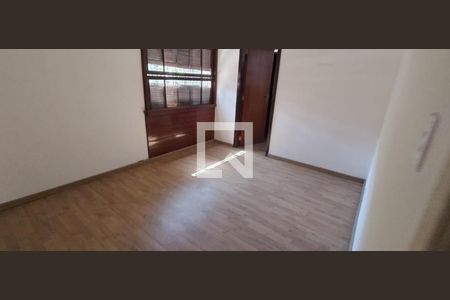 Casa à venda com 3 quartos, 300m² em Horto Florestal, São Paulo