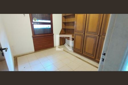 Casa à venda com 3 quartos, 300m² em Horto Florestal, São Paulo