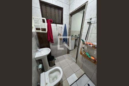 Banheiro anexo 1 de casa à venda com 9 quartos, 150m² em Qe 38, Brasília