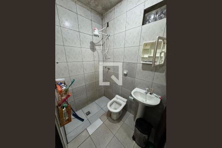 Banheiro anexo 1 de casa à venda com 9 quartos, 150m² em Qe 38, Brasília