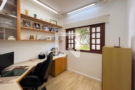 Escritório de casa de condomínio à venda com 4 quartos, 356m² em Parque Residencial Maison Blanche, Valinhos