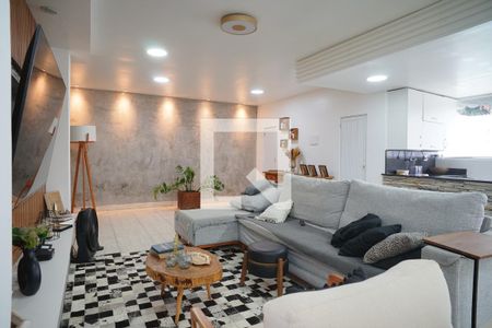 Sala de casa para alugar com 3 quartos, 360m² em Santa Paula, Maricá