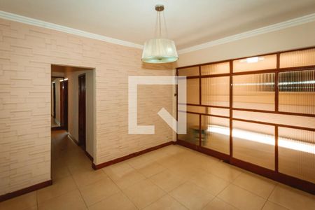 Casa para alugar com 3 quartos, 199m² em Planalto, Belo Horizonte