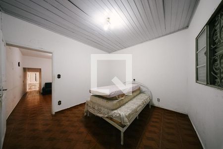 Quarto 1 de casa para alugar com 3 quartos, 90m² em Vila Londrina, São Paulo
