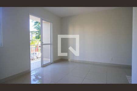 Sala  de apartamento para alugar com 3 quartos, 73m² em Humaitá, Porto Alegre
