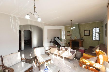 Sala  de casa à venda com 7 quartos, 300m² em Jardim Guapira, São Paulo