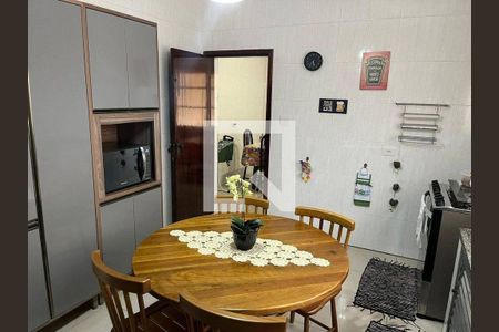 Casa para alugar com 3 quartos, 340m² em Vila Galvão, Guarulhos