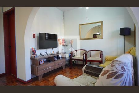 Casa à venda com 4 quartos, 207m² em Costa E Silva, Porto Alegre