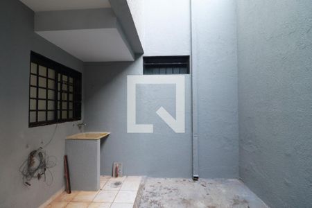 Área de serviço  de apartamento para alugar com 2 quartos, 70m² em Vila Tiberio, Ribeirão Preto