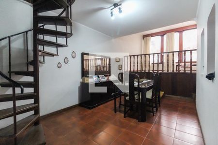 Sala de casa à venda com 4 quartos, 365m² em Cidade Líder, São Paulo