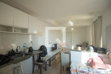 Sala/Cozinha de apartamento para alugar com 1 quarto, 35m² em Pacheco, São Gonçalo