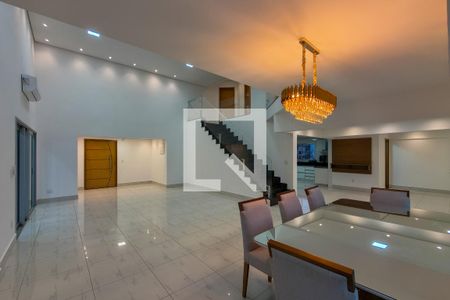Sala de apartamento para alugar com 4 quartos, 620m² em Vila Tupi, Praia Grande
