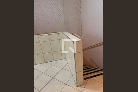 Cozinha de casa para alugar com 2 quartos, 100m² em Km 18, Osasco