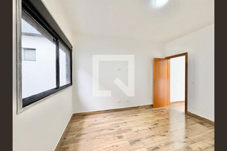 Suíte  de casa à venda com 3 quartos, 140m² em Vila Bonilha, São Paulo