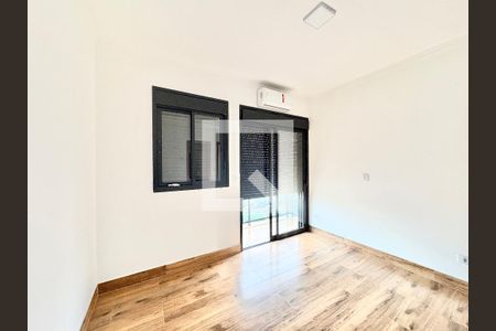 Suíte  de casa para alugar com 3 quartos, 102m² em Parque Sao Domingos, São Paulo