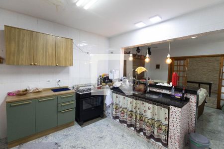 Cozinha  de casa à venda com 4 quartos, 70m² em Vila Gustavo, São Paulo