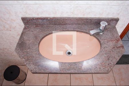 Lavabo de casa para alugar com 3 quartos, 170m² em Vila Maria Leonor, Diadema