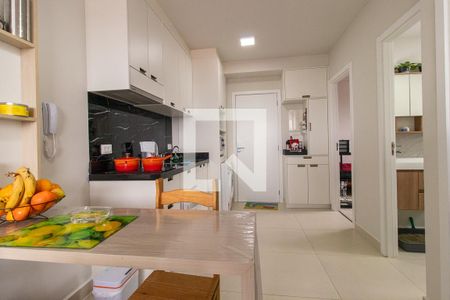 Sala/Cozinha de apartamento à venda com 2 quartos, 68m² em Água Verde, Curitiba