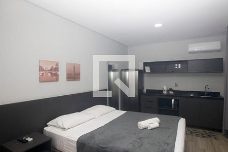 Studio - Sala / Quarto de kitnet/studio à venda com 1 quarto, 20m² em Centro Histórico, Porto Alegre