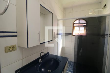 Banheiro de casa para alugar com 1 quarto, 60m² em Jardim Marília, São Paulo