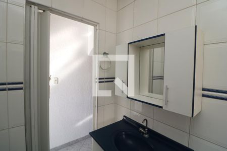 Banheiro de casa para alugar com 1 quarto, 60m² em Jardim Marília, São Paulo