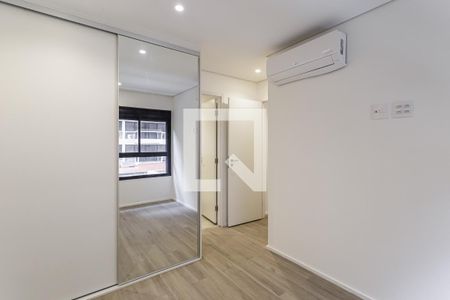 Quarto Suíte de apartamento para alugar com 2 quartos, 58m² em Itaim Bibi, São Paulo