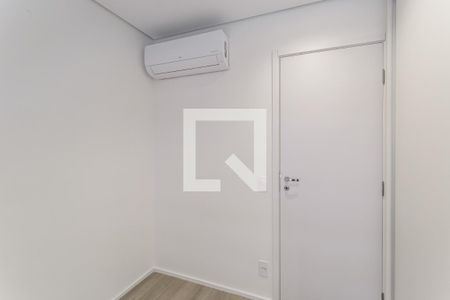 Quarto 1 de apartamento para alugar com 2 quartos, 58m² em Itaim Bibi, São Paulo