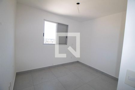 Quarto 02- Suite  de apartamento à venda com 2 quartos, 62m² em Nova Barroca, Belo Horizonte
