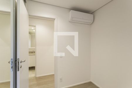 Quarto 1 de apartamento para alugar com 2 quartos, 58m² em Itaim Bibi, São Paulo