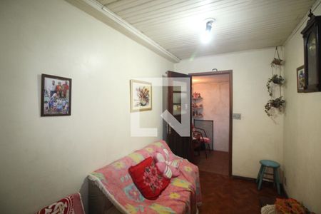 Sala de casa à venda com 4 quartos, 119m² em Vila Jardim, Porto Alegre