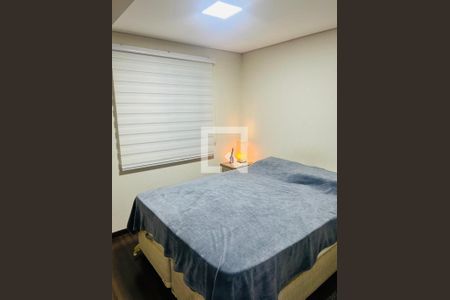 Quarto de apartamento para alugar com 2 quartos, 56m² em Vila Curuçá, Santo André