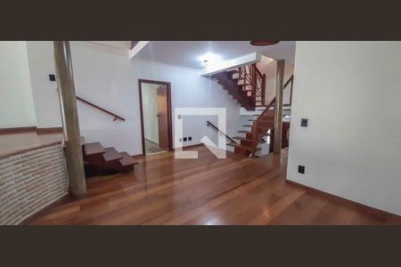 Casa à venda com 4 quartos, 246m² em Adalgisa, Osasco