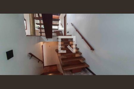 Acesso as Salas de casa à venda com 4 quartos, 246m² em Adalgisa, Osasco