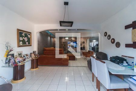 Sala de casa para alugar com 3 quartos, 425m² em Vila Aurea, Poá