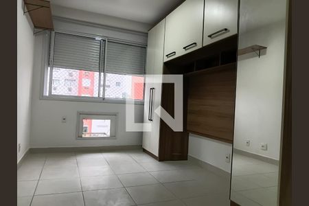 Quarto de apartamento para alugar com 2 quartos, 55m² em Gardênia Azul, Rio de Janeiro