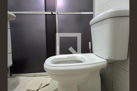 Banheiro Social  / CASA 01 de casa para alugar com 3 quartos, 250m² em Vila Aprazível, Guarulhos