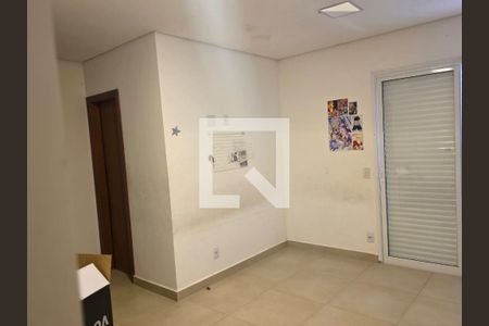 Quarto de casa para alugar com 3 quartos, 200m² em Jardim Rodeio, Mogi das Cruzes