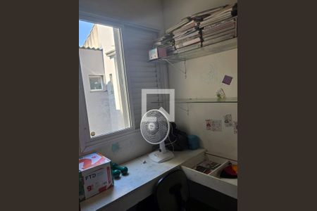 Quarto de casa para alugar com 3 quartos, 200m² em Jardim Rodeio, Mogi das Cruzes