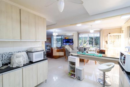 Cozinha de casa à venda com 2 quartos, 141m² em Cascata, Porto Alegre