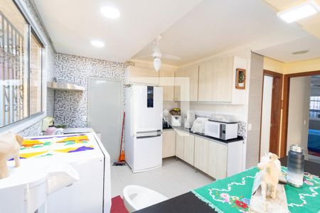 Cozinha de casa à venda com 2 quartos, 141m² em Cascata, Porto Alegre