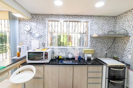 Cozinha de casa à venda com 2 quartos, 141m² em Cascata, Porto Alegre