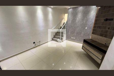 Casa à venda com 3 quartos, 555m² em Vila Guilhermina, São Paulo
