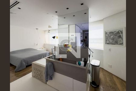 Apartamento à venda com 2 quartos, 202m² em Moema, São Paulo