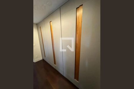 Apartamento à venda com 3 quartos, 187m² em Vila Romana, São Paulo